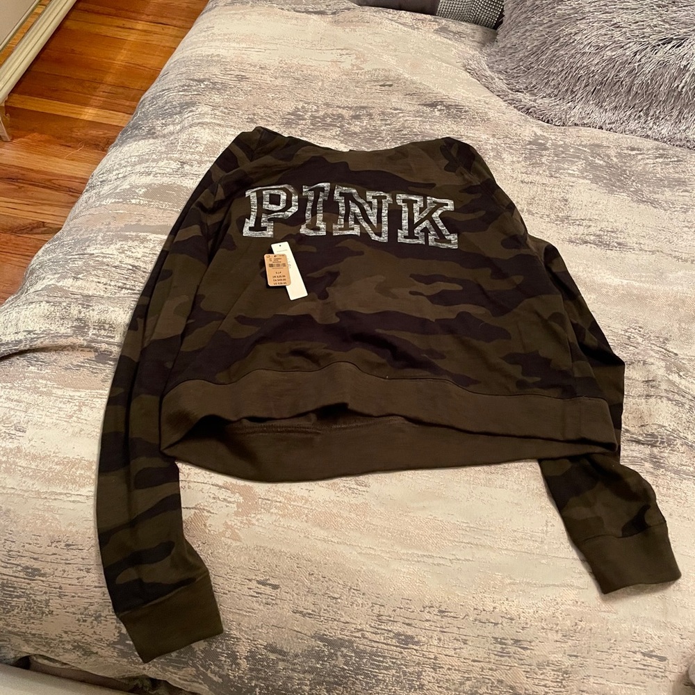 New Victoria secret pink sweatshirt